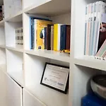 Svhome דירה *